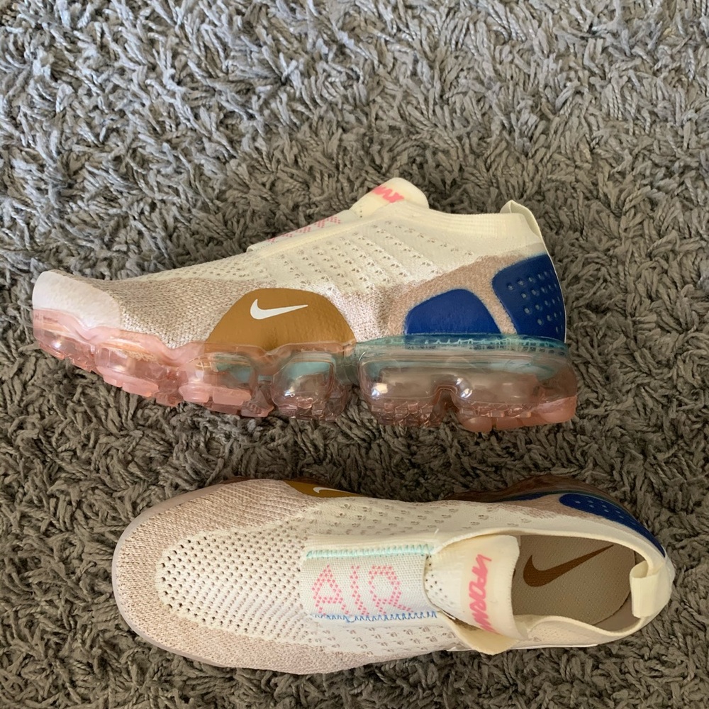 Blush Sneakers 💗